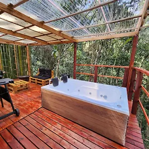 Refugio En Madera En Medio Del Bosque Santa Elena (Antioquia)